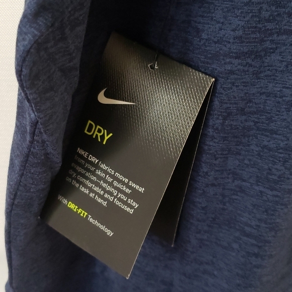 Nike loose fit tank top - Picture 4 of 9